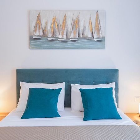 Villa Ami, Roda, Corfu: 10 Guests, Heated Pool, Private Mini Golf, Pool Table & More!! 외부 사진