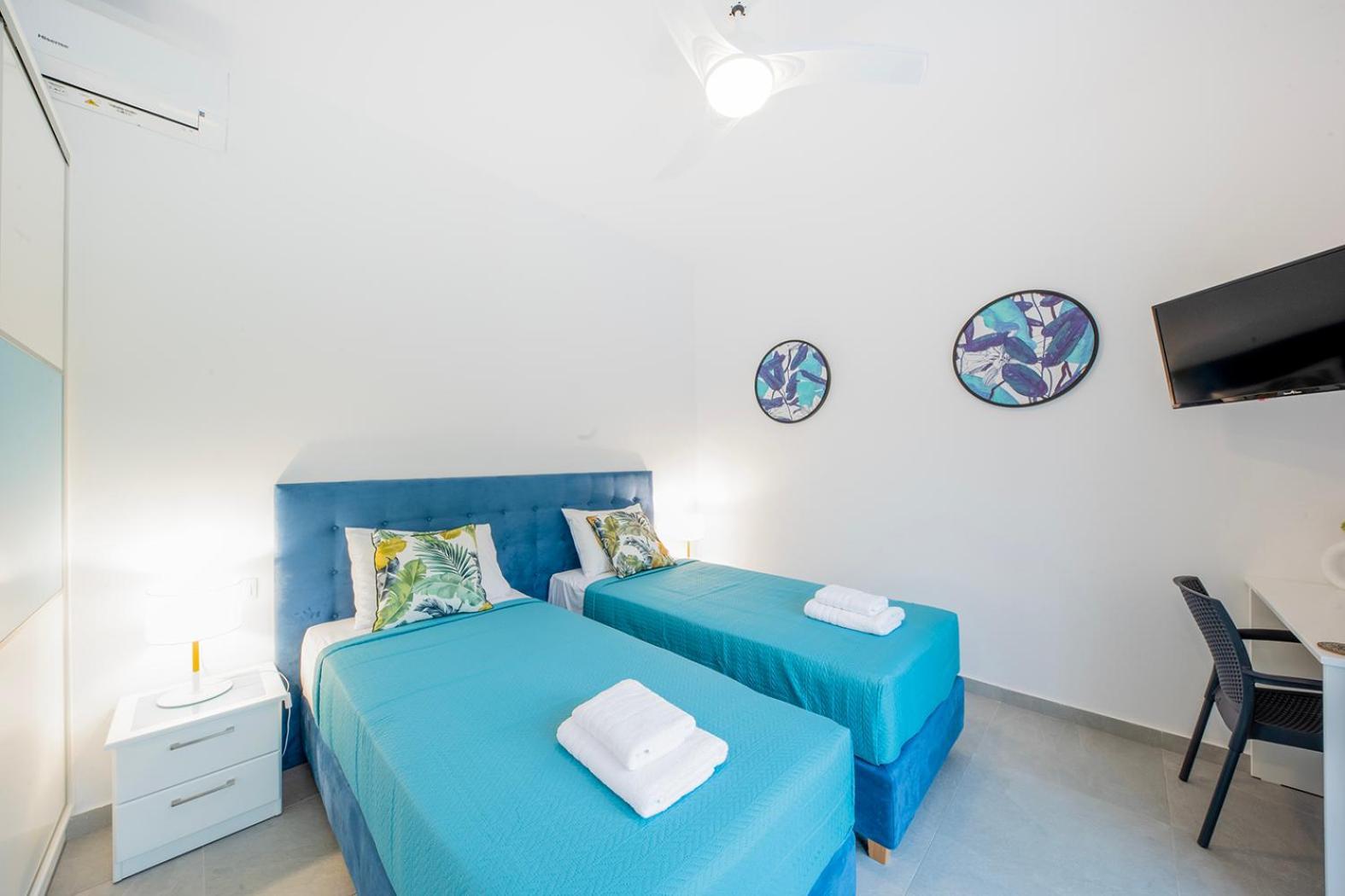 Villa Ami, Roda, Corfu: 10 Guests, Heated Pool, Private Mini Golf, Pool Table & More!! 외부 사진
