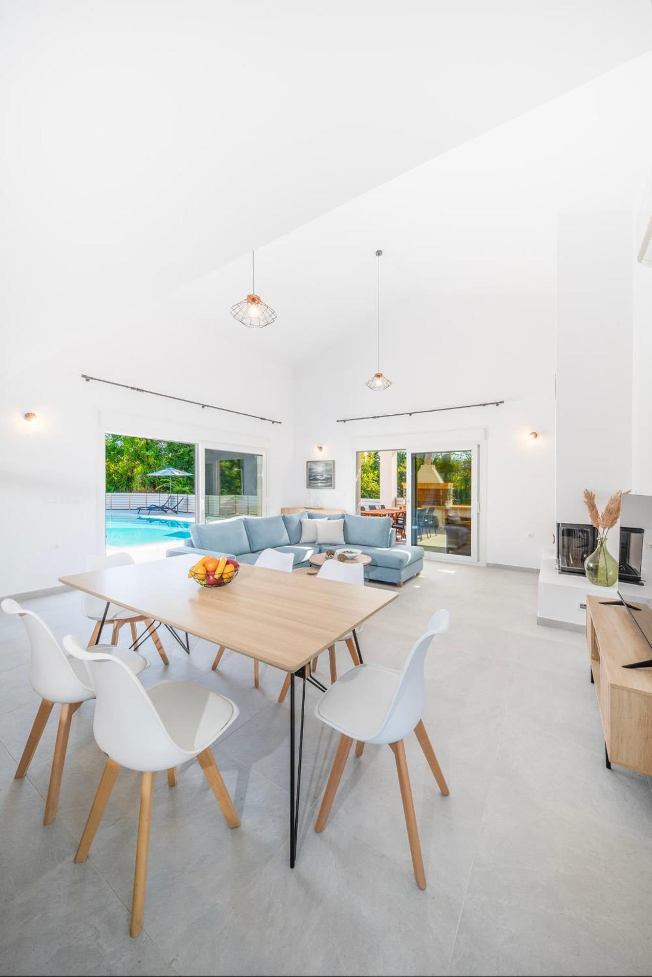 Villa Ami, Roda, Corfu: 10 Guests, Heated Pool, Private Mini Golf, Pool Table & More!! 외부 사진
