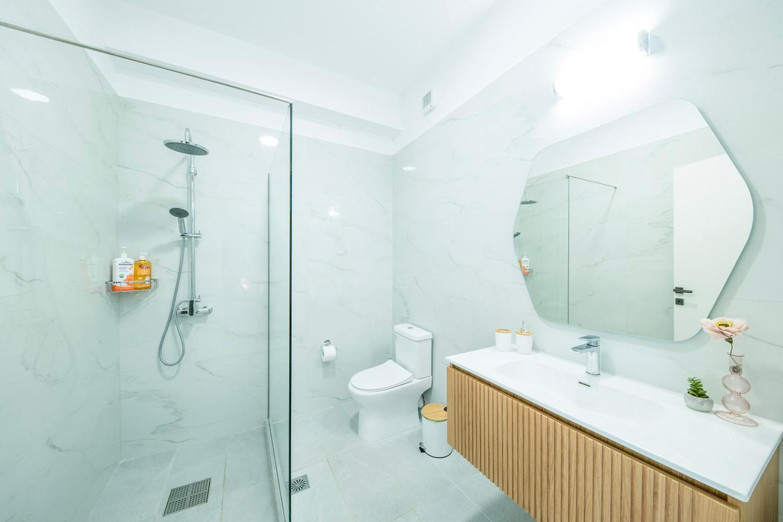 Villa Ami, Roda, Corfu: 10 Guests, Heated Pool, Private Mini Golf, Pool Table & More!! 외부 사진